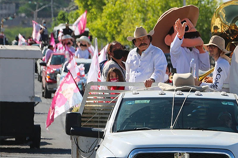 Guadiana encabeza caravana con ciudadanos de todo Saltillo |  